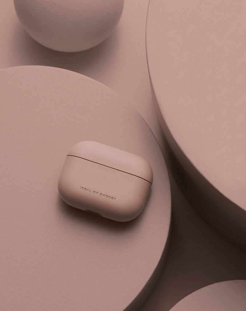 IDEAL OF SWEDEN SEEMLESS AIRPODS CASES